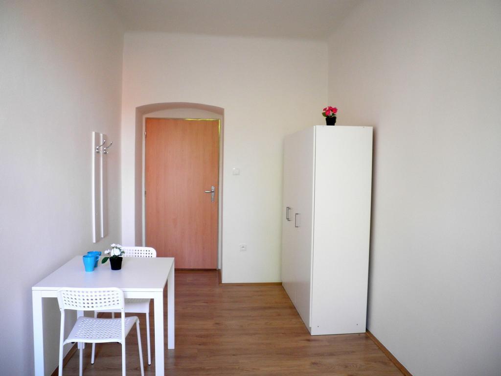 Centrum Ubytování Břeclav Quarto foto